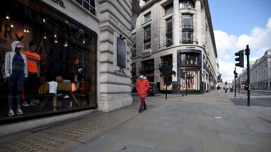 İngiltere'de 12 Bin Kişi İşten Çıkarılacak!