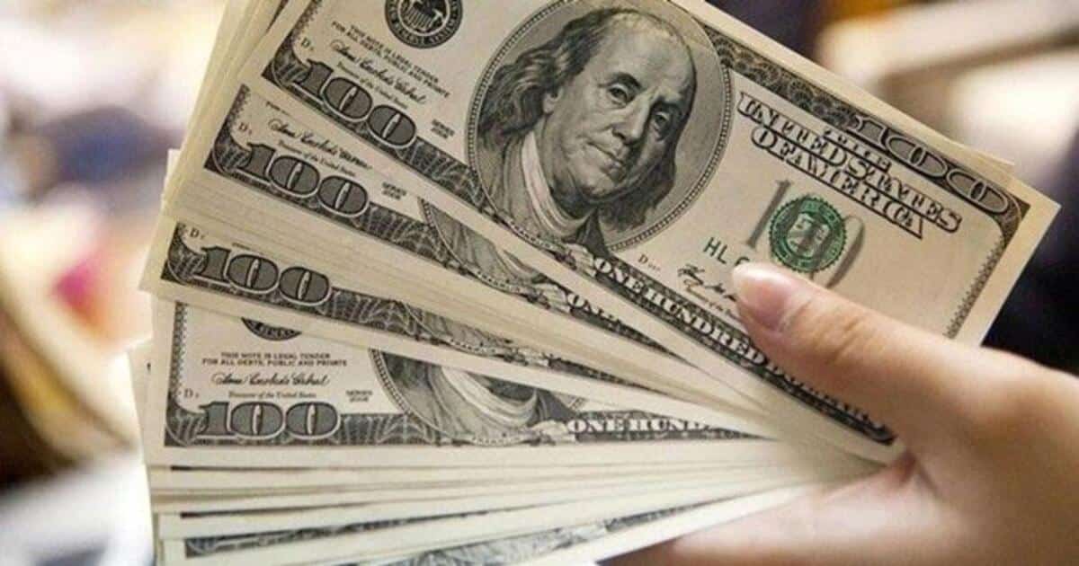 Der US-Dollar-Index stockt knapp über 93,00 und konzentriert sich auf Daten