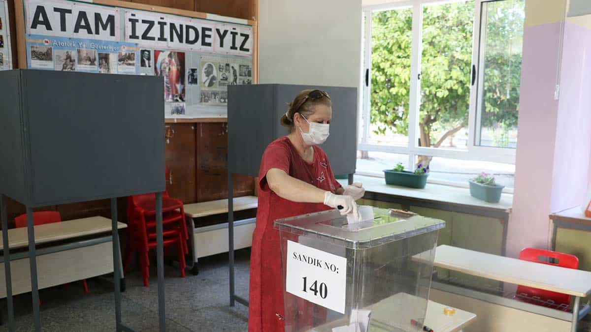 KKTC Cumhurbaşkanını Seçiyor!