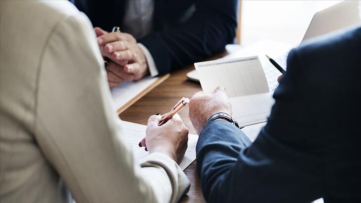 What is interest? How do Central Banks Increase Interest Rates?