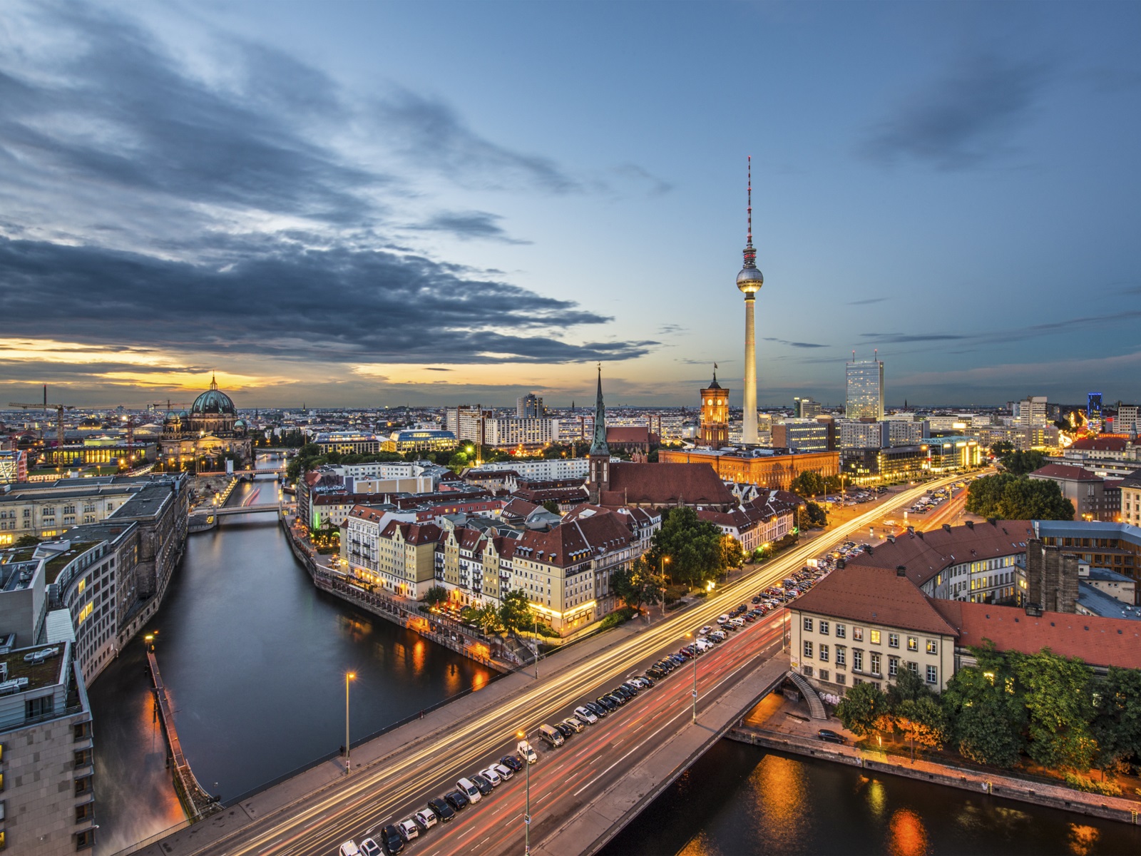 The mood of German entrepreneurs has clearly improved