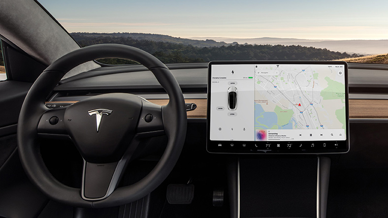 Tesla Recalls Its Vehicles Due To Screen Problem