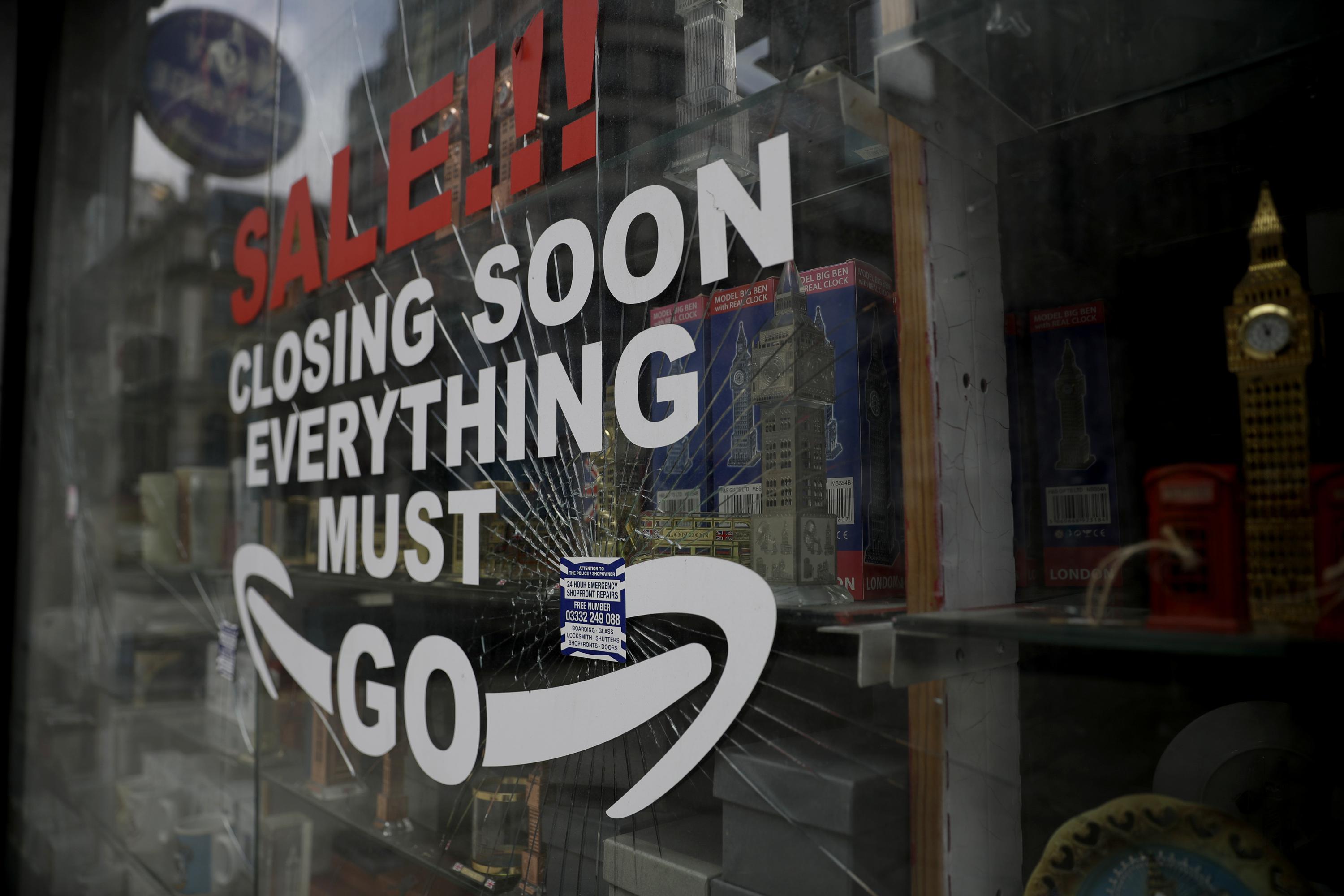 İngiltere'nin bütçe açığı Mart'ta da rekor seviyeye ulaştı