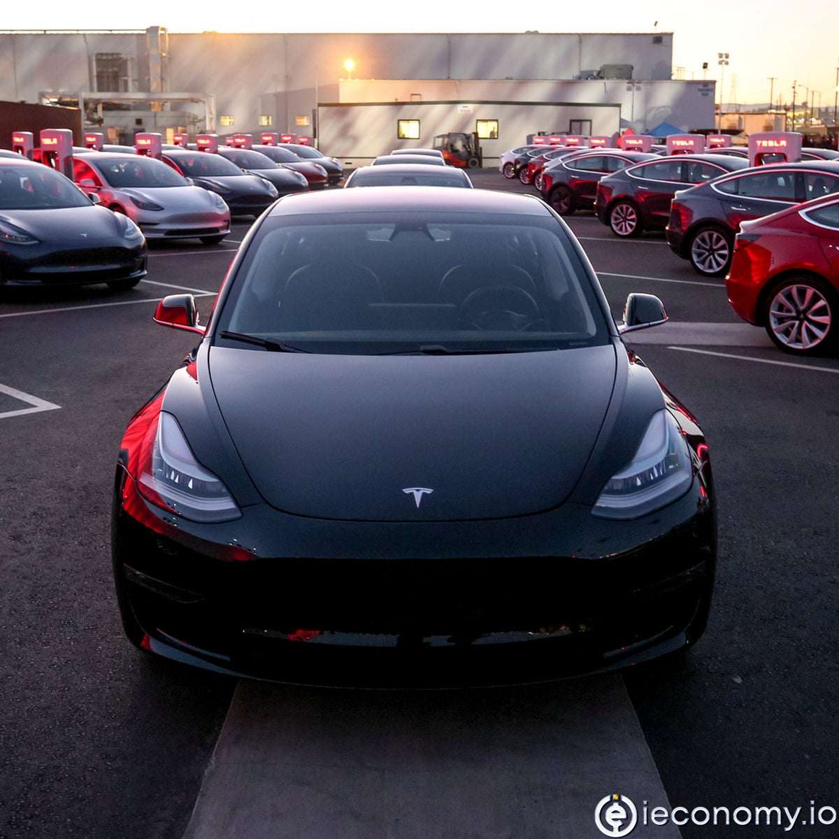 Tesla Yatırımcıları Mutlu!