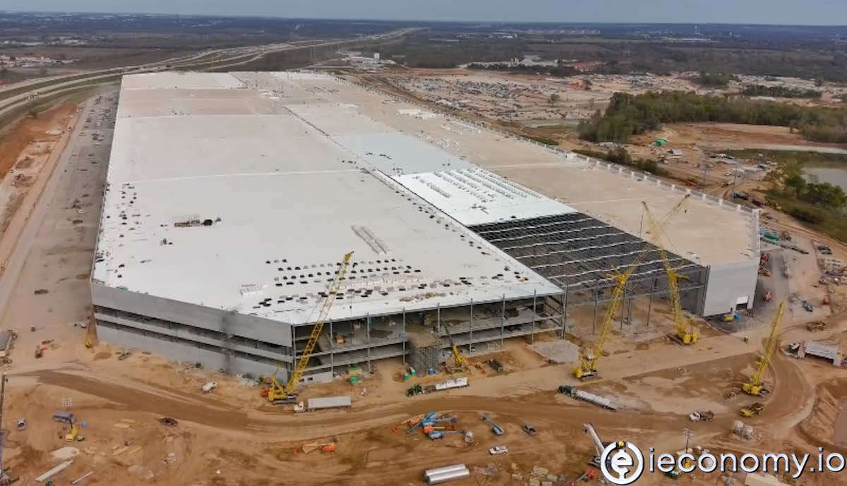 Tesla, Almanya'da milyarlarca dolarlık hükümet finansmanından vazgeçiyor