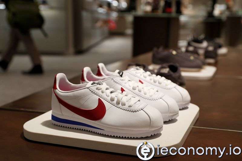 Nike marjları yüksek indirimler nedeniyle daraldı, hisseler düştü