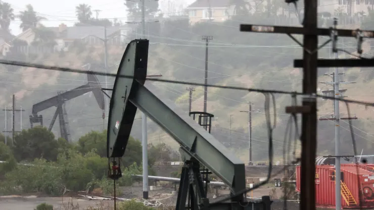 Petrol Resesyon Endişeleriyle Düştü