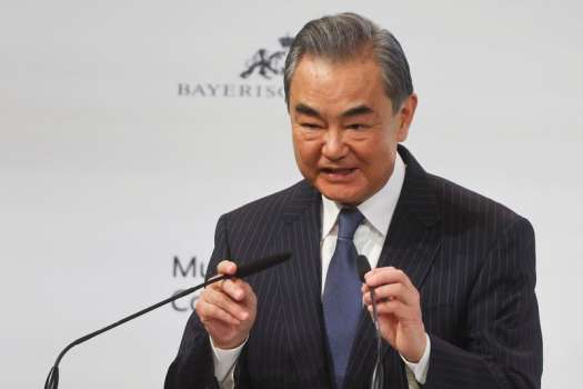 Blinken, Çinli Wang Yi'yi Rusya'ya Yardım Etmemesi Konusunda Uyardı