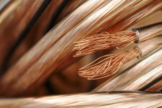 Çin’den Gelen Zayıf Veriler Bakır Fiyatlarını Aşağı Çekti