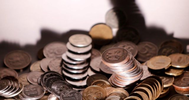 Putin, Rus Rublesi İçin Güven Verici İfadeler Kullandı