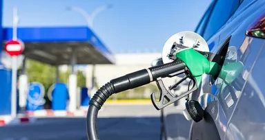 Akaryakıtta Tabelalar Değişti Çünkü Gece Benzine Zam Geldi